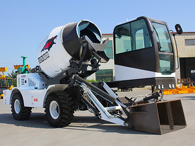 1.5m3全自動上料攪拌車